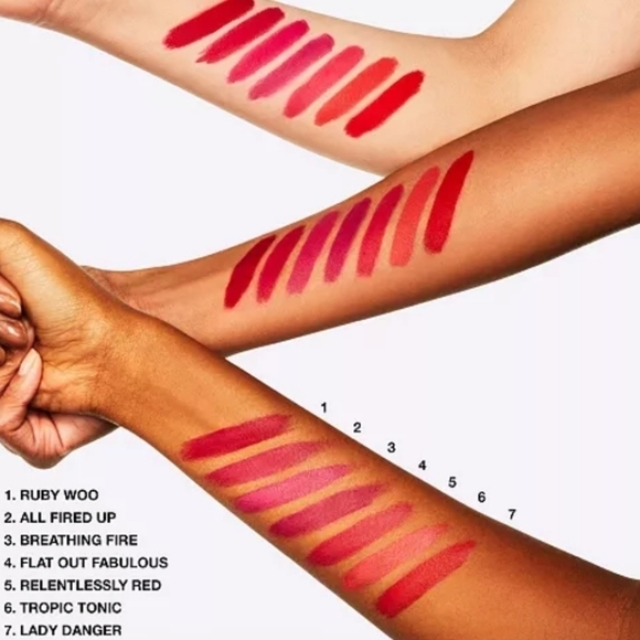 MAC Lady Danger 607 matte Lipstick - Picture 4 of 16